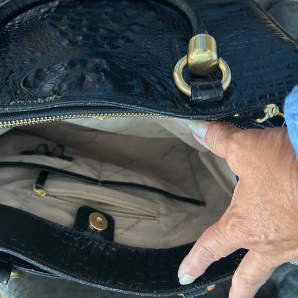 Rare retired Brahmin satchel - Picture 8 of 13